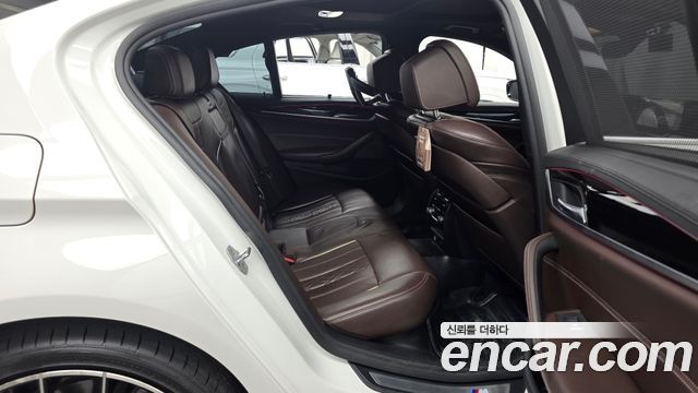 BMW 5 Series (G30) 520d M Sport Package Plus 2018 — фото 16