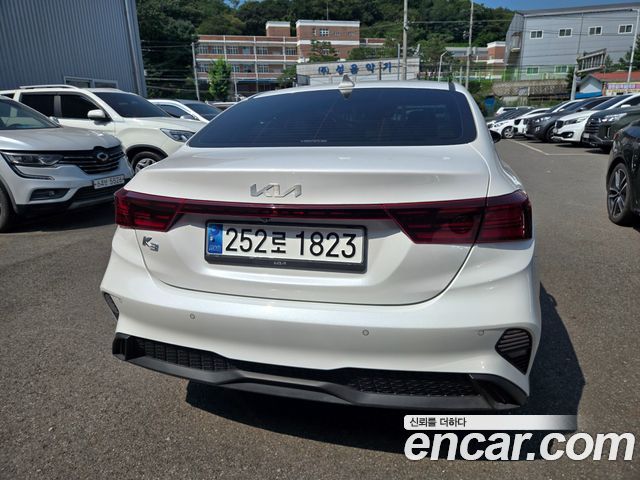 Kia K3 (II) 1.6 Prestige 2024 — фото 4