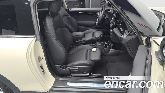 MINI Cooper Classic Plus 3rd 2022 — фото 26