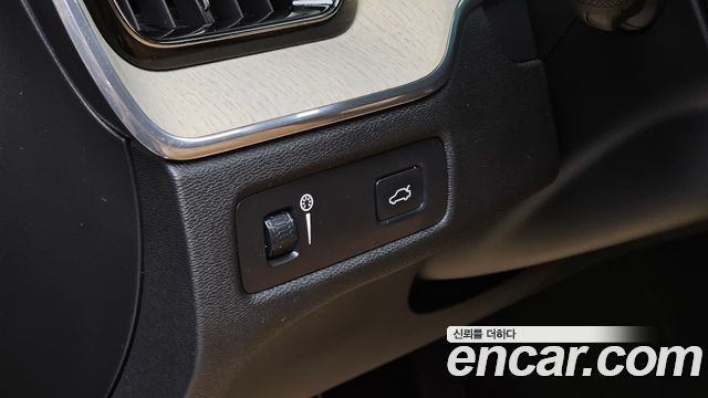 Volvo XC60 (II) T6 Inscription 2018 — фото 17