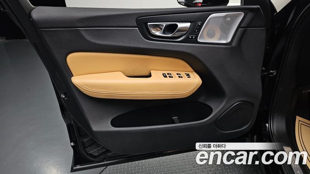Volvo XC60 (II) T6 Inscription 2018 — фото 30
