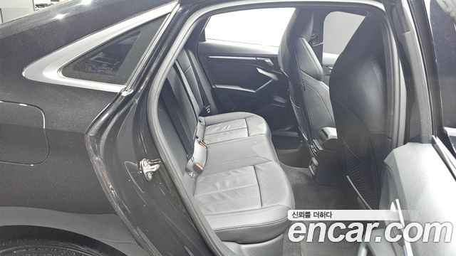 Audi A3 (8Y) 40 TFSI Premium 2022 — фото 11