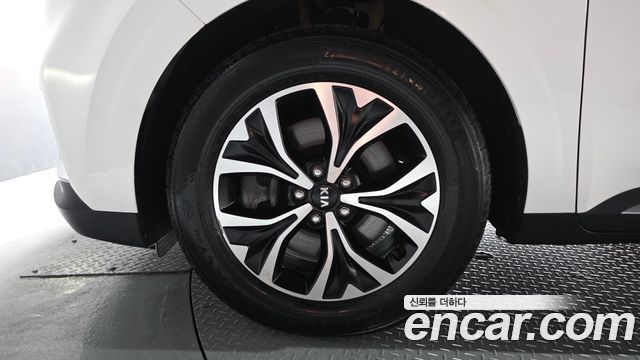 Kia Carnival (IV) Diesel 9-Seater Signature 2021 — фото 5