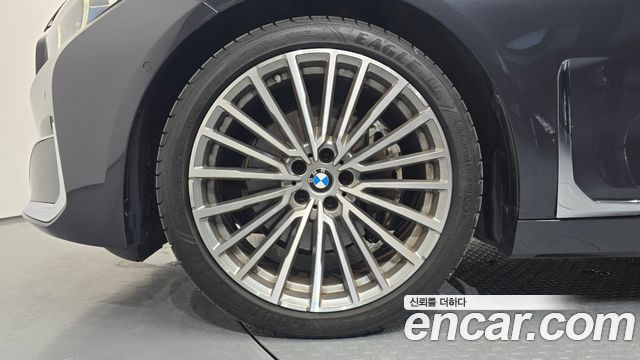 BMW 7 Series (G11) 740Li xDrive Design Pure Excellence 2020 — фото 5
