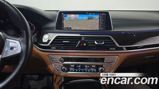 BMW 7 Series (G11) 740Li xDrive Design Pure Excellence 2020 — фото 13