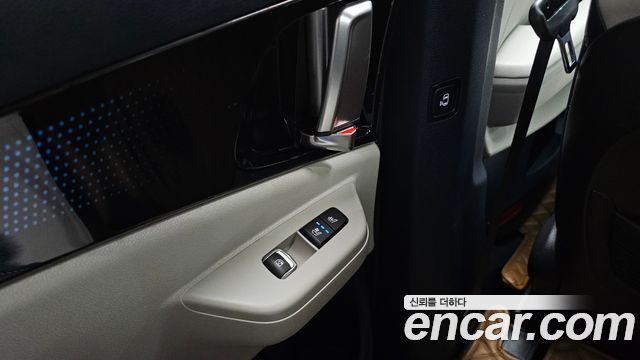 Kia Carnival (IV) HEV 9seater Gravity 2025 — фото 30