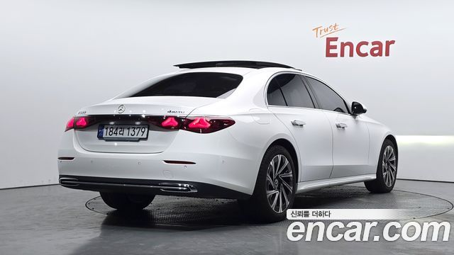 Mercedes-Benz E-Class (W214) E300 4MATIC Exclusive 2024 — фото 2