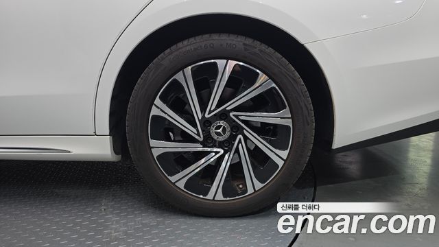 Mercedes-Benz E-Class (W214) E300 4MATIC Exclusive 2024 — фото 21