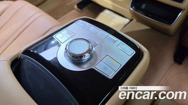 Genesis G80 (RG3) Gasoline 2.5 Turbo AWD 2025 — фото 18