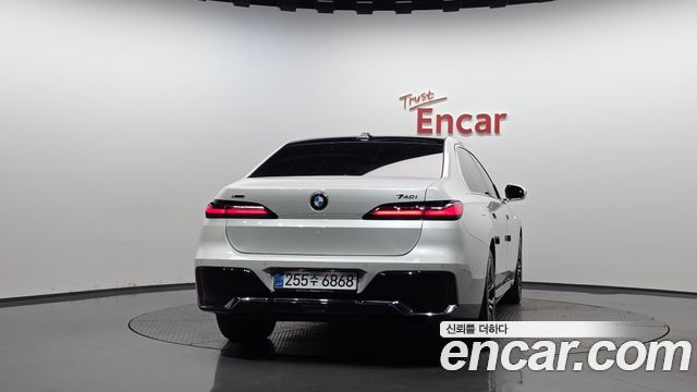 BMW 7 Series (G70) 740i xDrive M Sport 2024 — фото 4