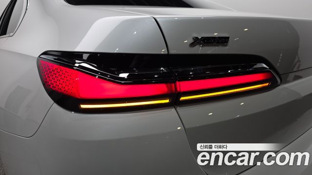 BMW 7 Series (G70) 740i xDrive M Sport 2024 — фото 23