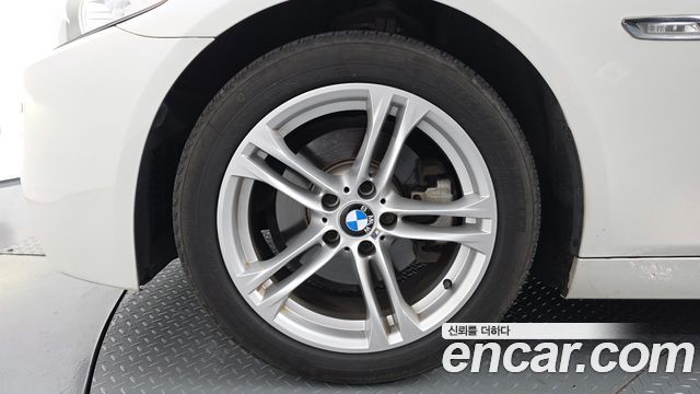 BMW 5 Series (F10) 520d 2013 — фото 5
