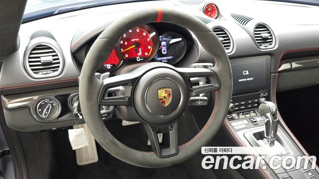 Porsche 718 Cayman 4.0 GT4 2023 — фото 16