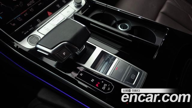 Audi A8 (D5) 55 TFSI Quattro LWB 2021 — фото 9