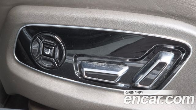 Audi A8 (D5) 55 TFSI Quattro LWB 2021 — фото 17