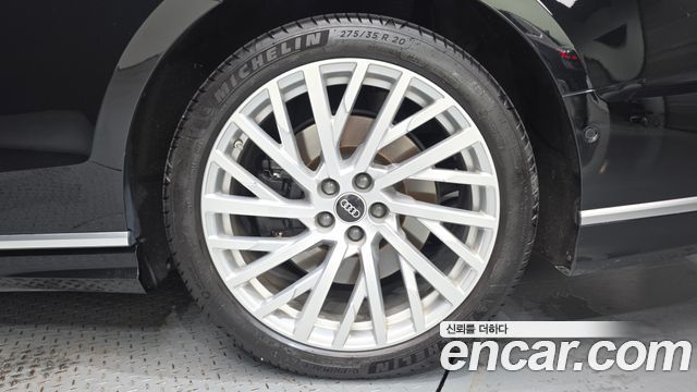 Audi A8 (D5) 55 TFSI Quattro LWB 2021 — фото 21