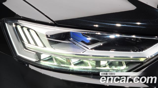 Audi A8 (D5) 55 TFSI Quattro LWB 2021 — фото 22
