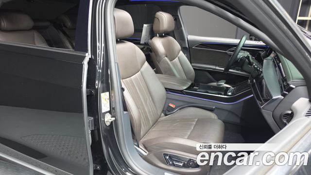 Audi A8 (D5) 55 TFSI Quattro LWB 2021 — фото 26