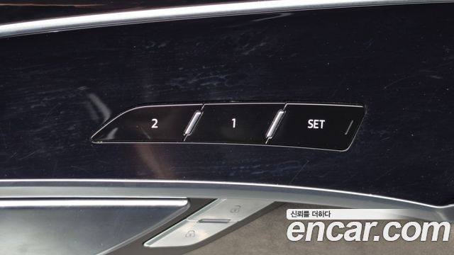 Audi A8 (D5) 55 TFSI Quattro LWB 2021 — фото 35