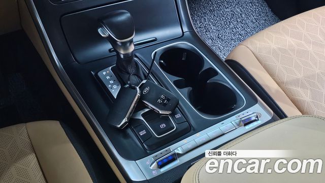 Kia Carnival (IV) Diesel 9-Seater Prestige 2021 — фото 9