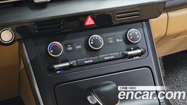 Kia Carnival (IV) Diesel 9-Seater Prestige 2021 — фото 37