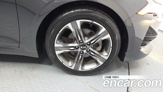 Kia K5 (III) 2.0 Noblesse 2021 — фото 21