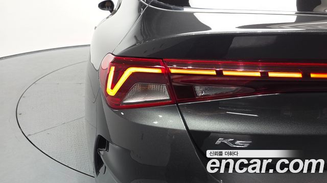 Kia K5 (III) 2.0 Noblesse 2021 — фото 23