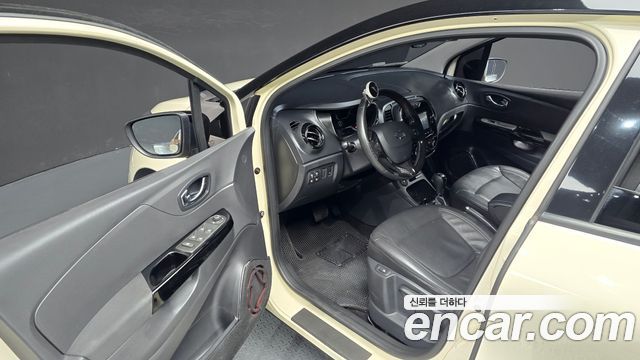 Renault Korea QM3 RE 2015 — фото 15