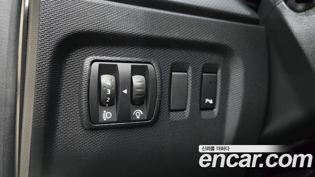Renault Korea QM3 RE 2015 — фото 33