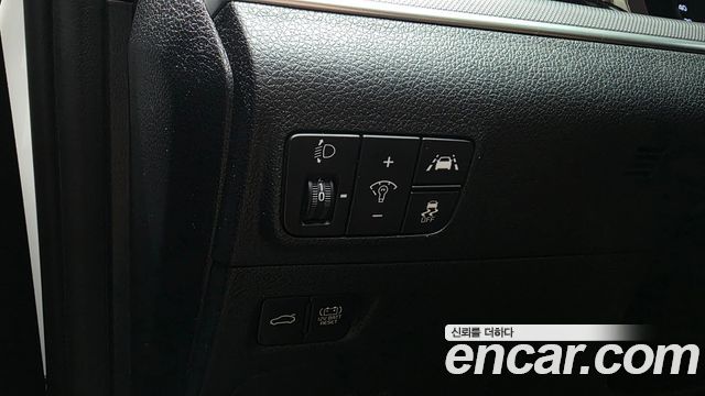 Kia K5 Hybrid (III) Prestige 2022 — фото 19