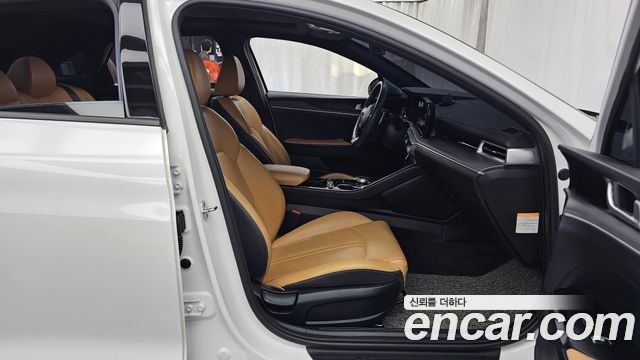Kia K5 Hybrid (III) Prestige 2022 — фото 11
