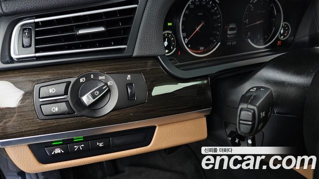 BMW 7 Series (F01) 740d xDrive 2013 — фото 14