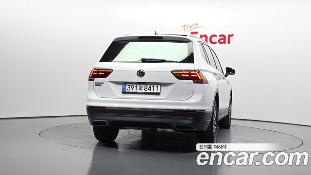 Volkswagen Tiguan Allspace 2.0 TDI Prestige 2018 — фото 4