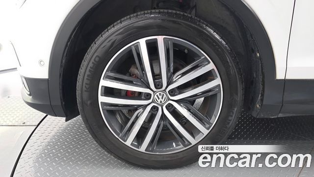 Volkswagen Tiguan Allspace 2.0 TDI Prestige 2018 — фото 5