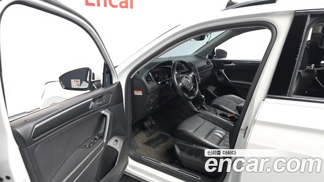 Volkswagen Tiguan Allspace 2.0 TDI Prestige 2018 — фото 10