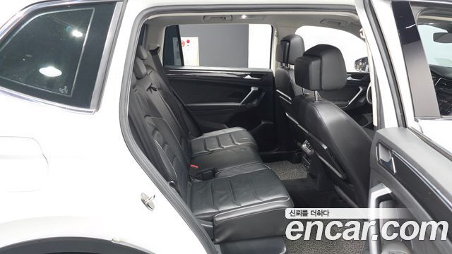 Volkswagen Tiguan Allspace 2.0 TDI Prestige 2018 — фото 12