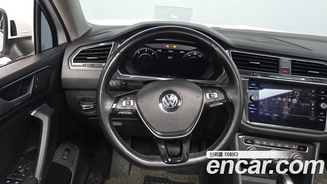 Volkswagen Tiguan Allspace 2.0 TDI Prestige 2018 — фото 13