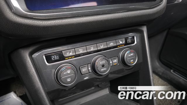 Volkswagen Tiguan Allspace 2.0 TDI Prestige 2018 — фото 16