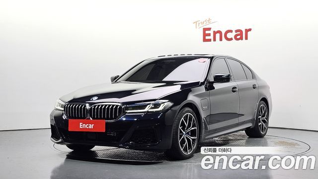 BMW 5 Series (G30) 530e M Sport 2023 — фото 1