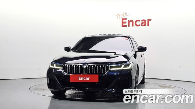 BMW 5 Series (G30) 530e M Sport 2023 — фото 3