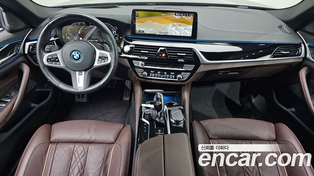 BMW 5 Series (G30) 530e M Sport 2023 — фото 7