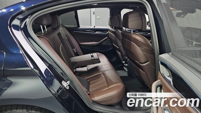 BMW 5 Series (G30) 530e M Sport 2023 — фото 11