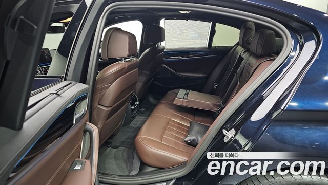 BMW 5 Series (G30) 530e M Sport 2023 — фото 12