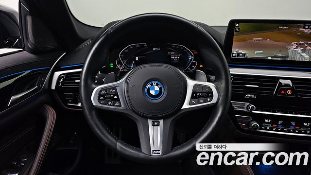 BMW 5 Series (G30) 530e M Sport 2023 — фото 14