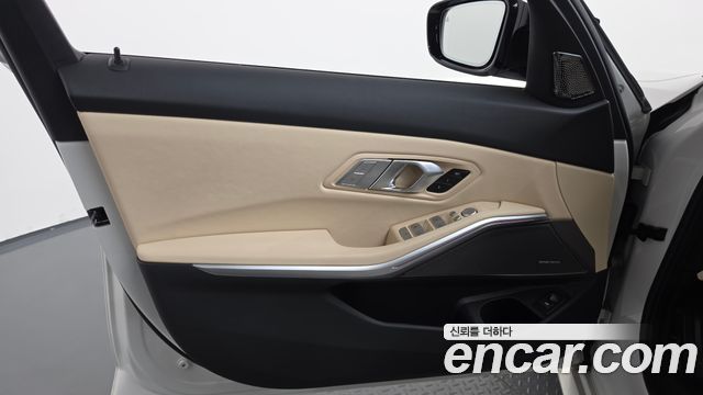 BMW 3 Series (G20) 320i M Sport 2024 — фото 24