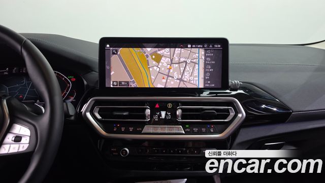 BMW X4 (G02) xDrive20i xLine 2022 — фото 12