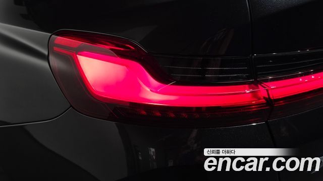 BMW X4 (G02) xDrive20i xLine 2022 — фото 23