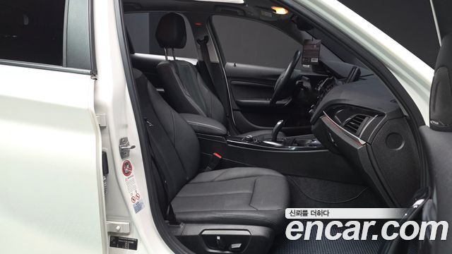 BMW 1 Series (F20) 118d Urban Pack1 5Dr 2014 — фото 11