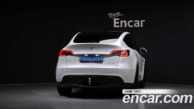 Tesla Model Y Long Range AWD 2021 — фото 4