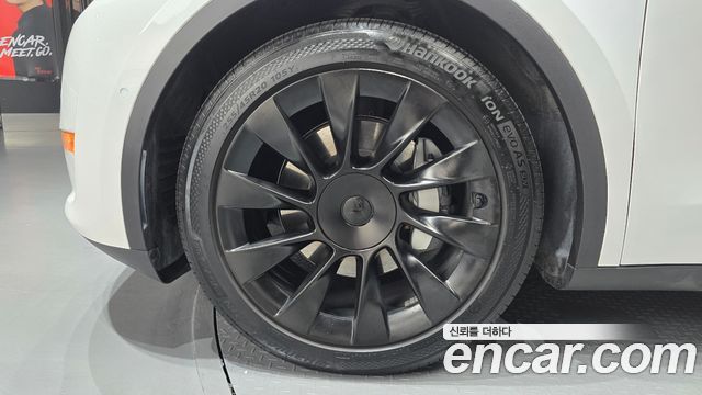 Tesla Model Y Long Range AWD 2021 — фото 5